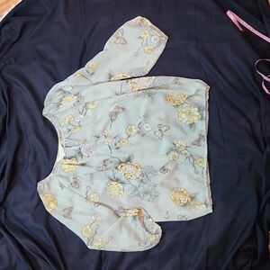 Northern Reflections  green sheer  bubble blouse size small